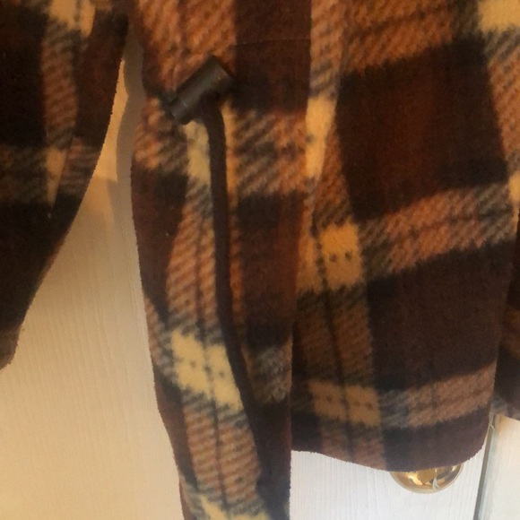 Woman’s fall cozy warm plaid soft fleece zip up drawstring coat shacket - Picture 7 of 11